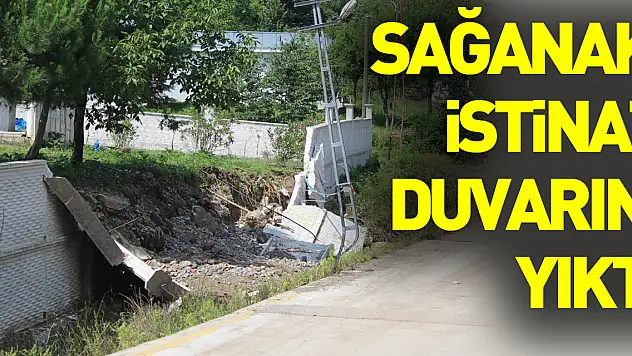 Okulun istinat duvarı sel sularına dayanamadı