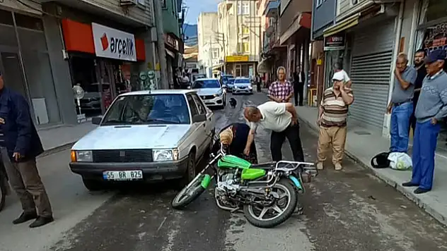 Otomobil ile motosiklet çarpıştı: 2 yaralı
