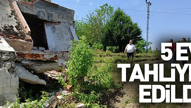 Samsun'un Salıpazarı ilçesinde zeminindeki kayma nedeniyle 5 ev daha tahliye edildi