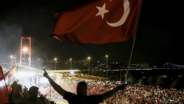 Hain darbe girişiminin 7. yılında iş dünyasından 'milli irade' mesajı