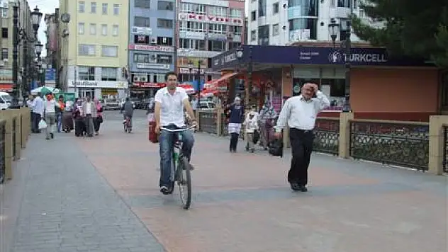 Köprü de bisikletli çilesi büyüyor