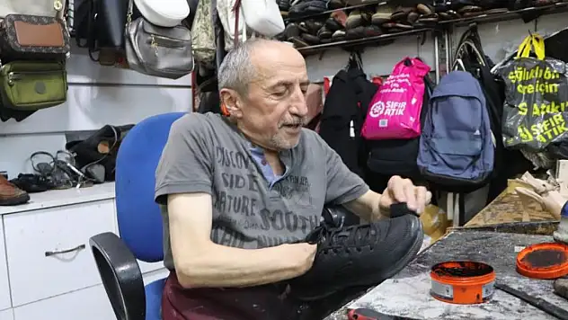 Ayakkabı tamircilerinde yoğunluk