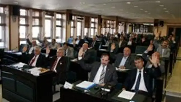 Mecliste 'çıtır elma'