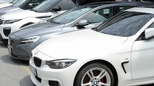 Ticaret Bakanlığı otomotiv ilan kısıtlamasına uymayanlara yönelik tebliğ sürecinin başlatıldığını duyurdu