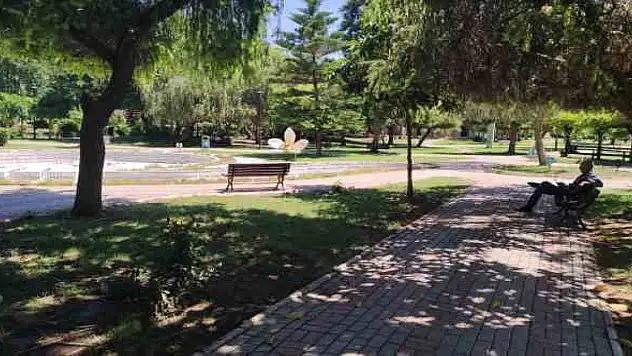 Sıcaklara karşı belediyeden güldüren anons