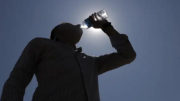 Uzman doktor sıcak havalar için uyardı: Koma ve ölümle sonuçlanabiliyor