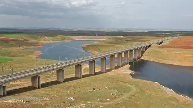 Ankara-İzmir Hızlı Treni ile 14 saatlik yolculuk 3,5 saate inecek