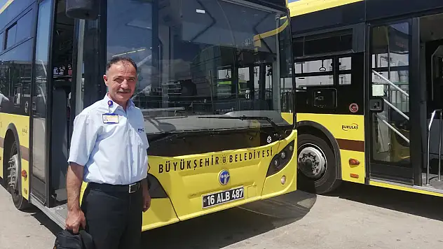 Hem otobüs şoförü, hem de şair