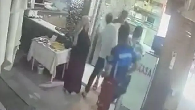 İzmir'de kick boksçu zabıta müdüründen esnafa yumruklu saldırı