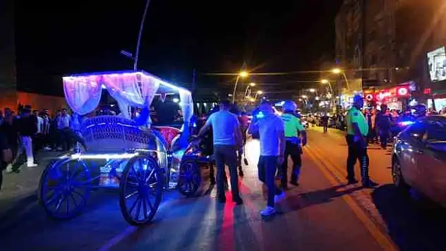 Erzurum'da faytoncular yol kapattı, ortalık bir anda savaş alanına döndü