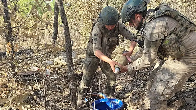 Mehmetçik Irak'ın Kuzeyinde bölücü terör örgütüne ait çok sayıda mühimmat ve silah ele geçirdi