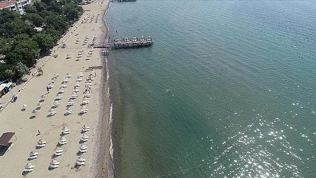 Şarköy mavi bayraklı plaj ve ormanlarıyla doğayla iç içe tatil imkanı sunuyor