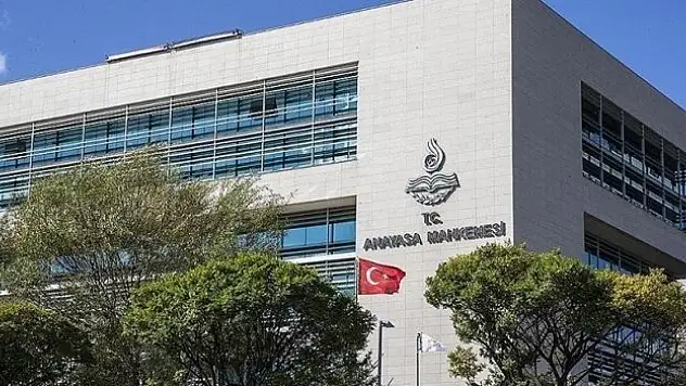 Anayasa Mahkemesi 'hükmün açıklanmasının geri bırakılması'nı iptal etti