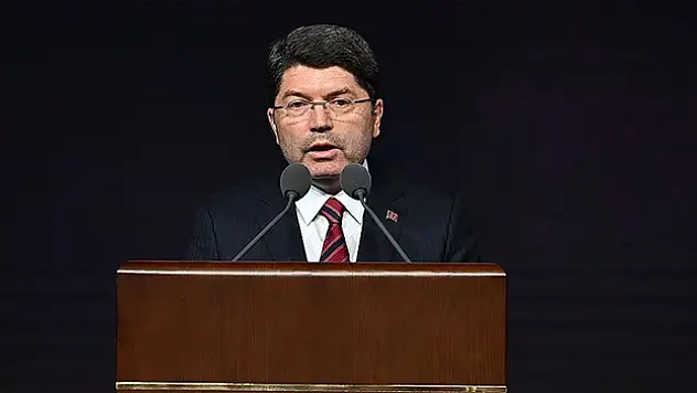 Adalet Bakanı Tunç: (Kovid-19 izninden açık cezaevine dönecek hükümlüler) Başvuruda 2 haftalık bir süre var