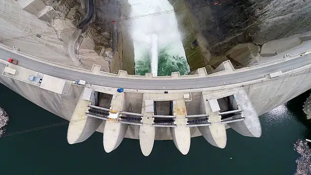 Yusufeli Barajı'nda elektrik üretimi için geri sayıma başlandı