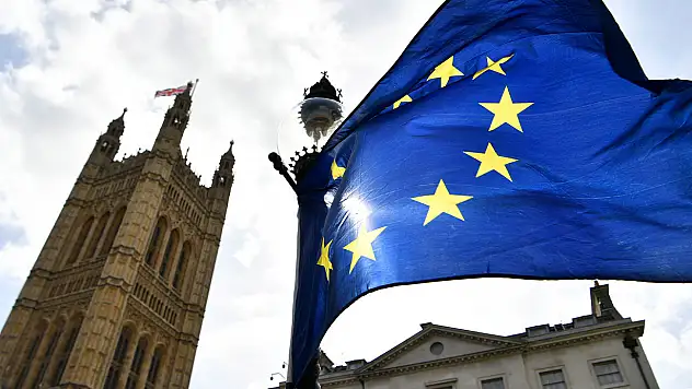 AB üst düzey yetkilisi: 'Vize serbestisi sonbaharda görüşülecek'