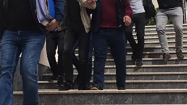 İstanbul'da asayiş uygulamasında aranan 409 zanlı yakalandı