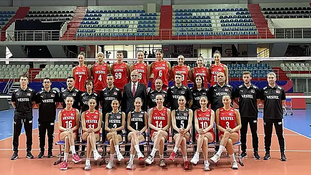 A Milli Kadın Voleybol Takımı, basın mensuplarıyla bir araya geldi