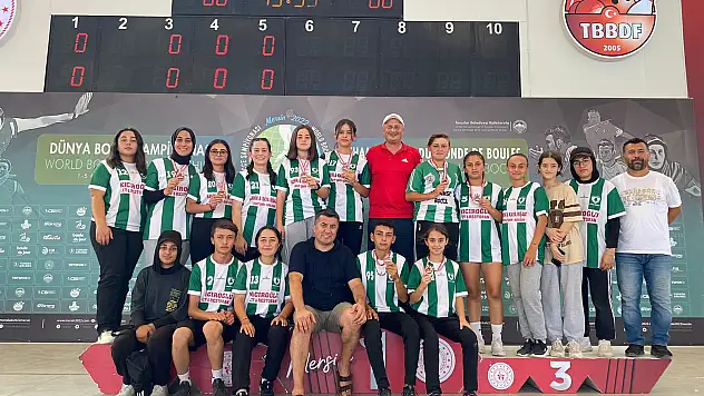 Alaçam Bocce Takımı 4 farklı kategoride 10 madalya kazandı