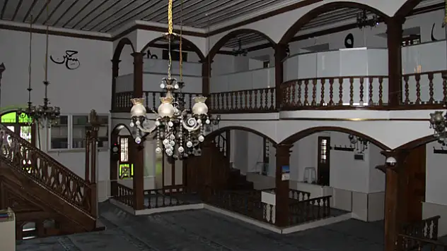 Marmaraereğlisi ilçesinin tek tarihi camisi 458 yıldır dimdik ayakta