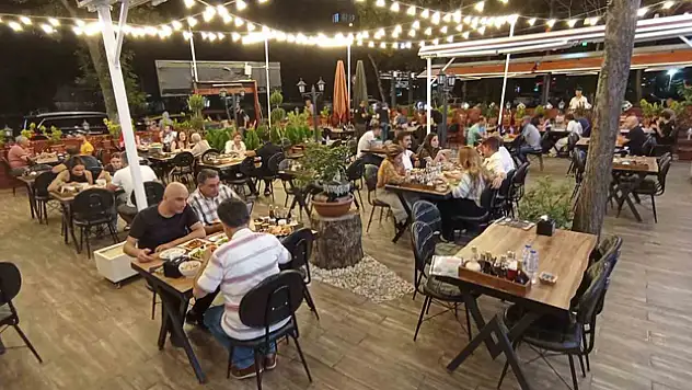 Uzmanlardan sıcak havalara karşı hayati beslenme uyarısı