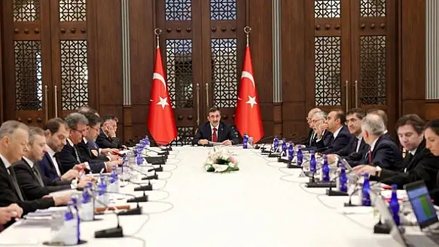 Ekonomi Koordinasyon Kurulu: Enflasyonun orta vadede tek haneli seviyelere düşmesi hedeflenmektedir