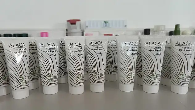 Iğdır Üniversitesi yeni ihtisas ürünü olan 'Alaca Bitkisel Vücut Kremi'ni satışa sundu