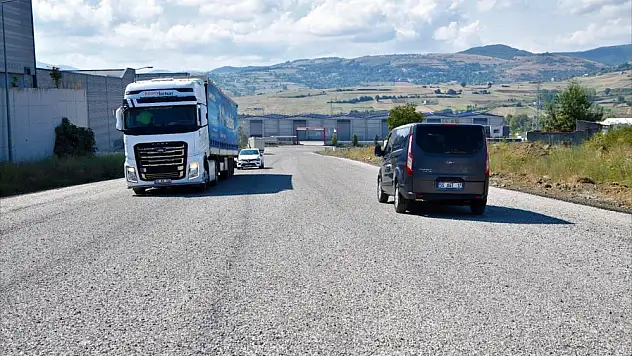 Keresteciler Sitesi'nin yol problemi çözüldü