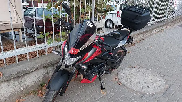 Motosiklet devrildi: 1 yaralı