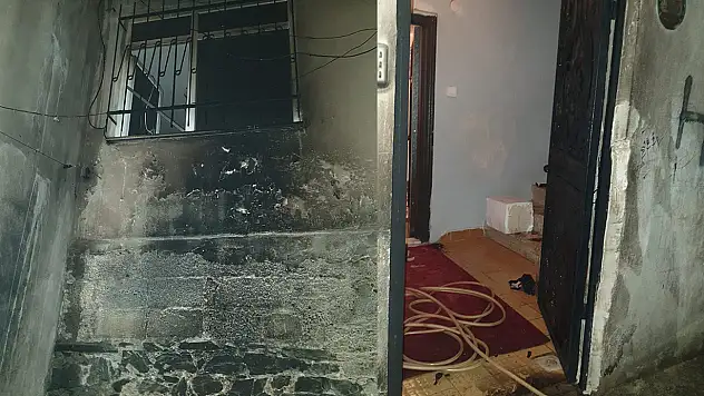 İstanbul'da kundakçı üvey kardeş dehşeti: Kardeşinin evini benzin döküp yaktı