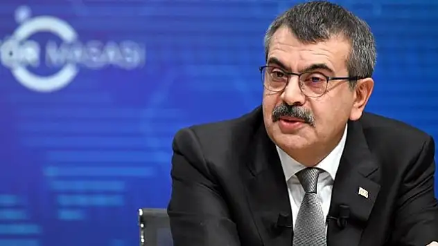 Milli Eğitim Bakanı Tekin: Okullarda ne kayıt ücreti ne bağış zorunluluğu var