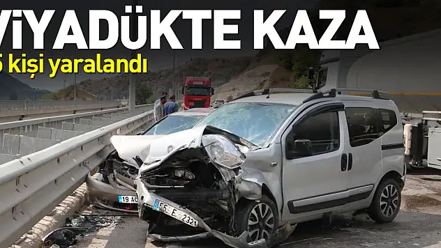 Yol çalışması nedeniyle trafiğin tek şeritten verildiği viyadükte kaza: 5 yaralı