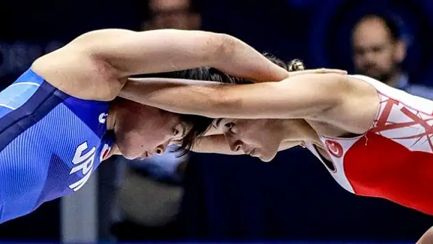 Dünya Şampiyonası'nda yer alacak kadın ve serbest milli güreşçiler belli oldu