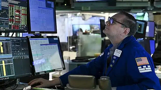 Küresel piyasalar haftaya temkinli seyirle başladı