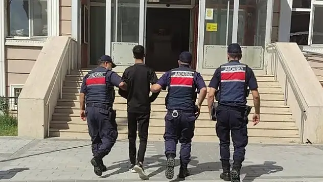 Edirne'de Yunanistan'a kaçmaya çalışan 23 terör örgütü mensubu yakalandı