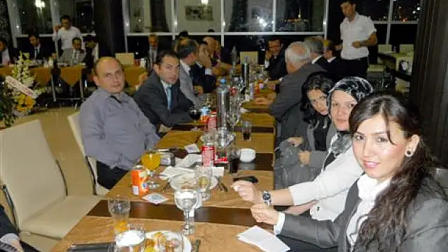 Hakim Küçükosman' a veda yemeği