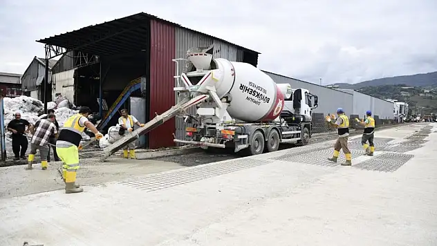 Demir: 'Beton yollar ile ulaşım altyapımızı daha güçlü hale getiriyoruz'