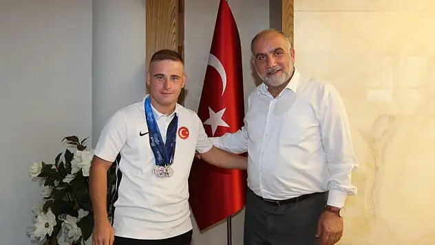 Başkan Sandıkçı: 'Canikli sporcular zaferden zafere koşuyor'