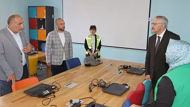 Geleceğin bilim insanları Canik'te yetişiyor