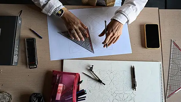 'Uluslararası Geometri ve Sanat Çalıştayı' atölye çalışmalarıyla sona erdi