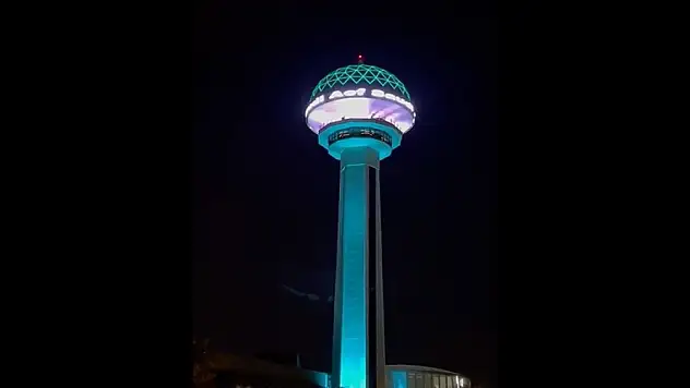 Atakule, Suudi Arabistan Milli Günü'nün 93. yıl dönümüne özel ışıklandırıldı