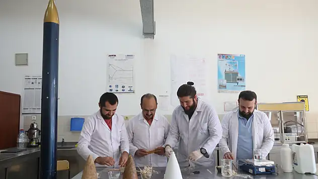 Kenevir lifinden roket burun konisi ürettiler