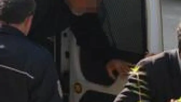 Kablo hırsızlığına 3 gözaltı