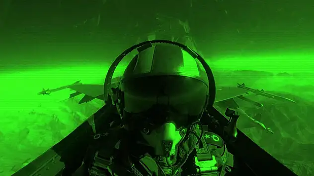 Irak'ın kuzeyine hava harekatı