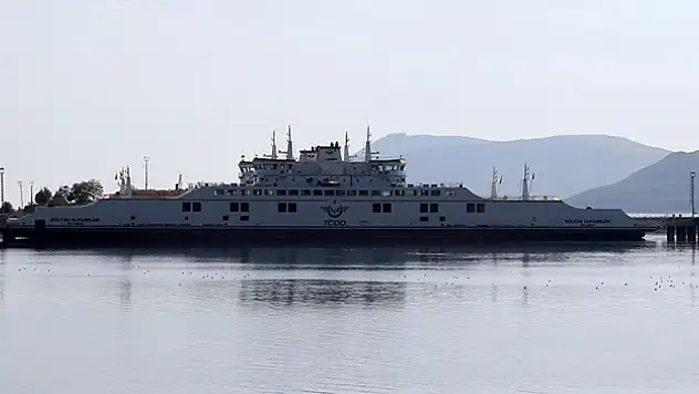 Türkiye'nin en büyük feribotları Van Gölü'nde taşımacılığı canlandırdı