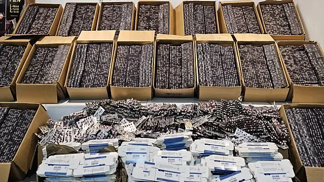 Samsun'da 160 bin 420 kapsül sentetik ecza ele geçirildi: 1 gözaltı