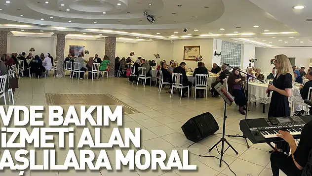 Evde bakım hizmeti alan yaşlılara moral