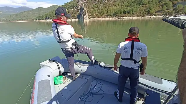 Jandarma 200 kilo balığı göle bıraktı