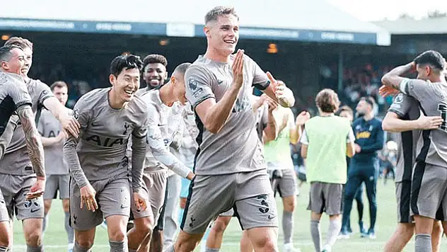 İngiltere Premier Lig'de yeni lider Tottenham