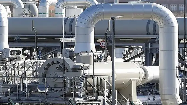 IEA, küresel gaz talep artışının yavaşlayacağını öngörüyor